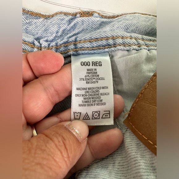 Aeropostale Low Rise Light Wash Cargo Jeans Size 000 - Picture 14 of 16